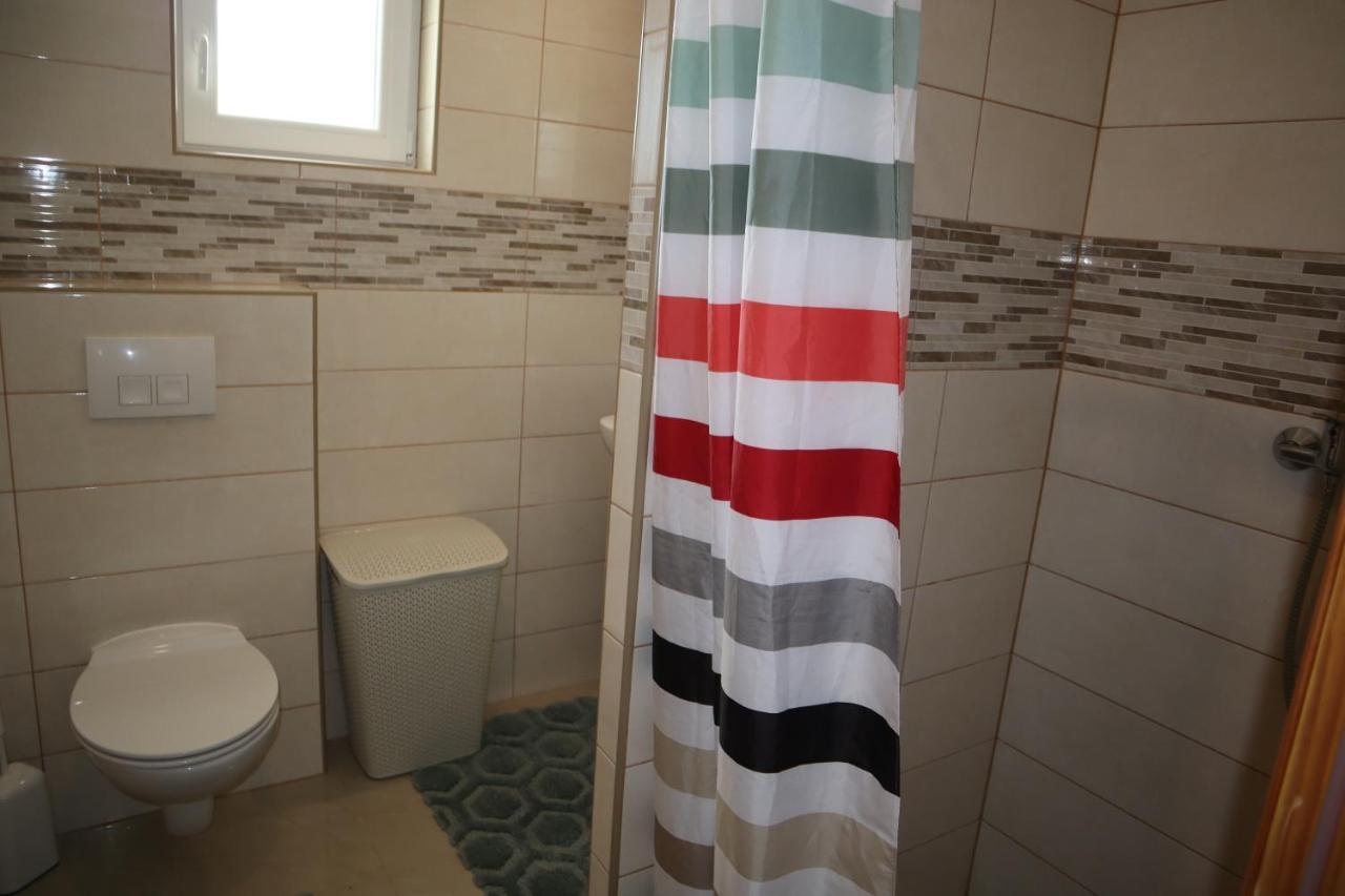 Apartmani Sanja ヴィル エクステリア 写真