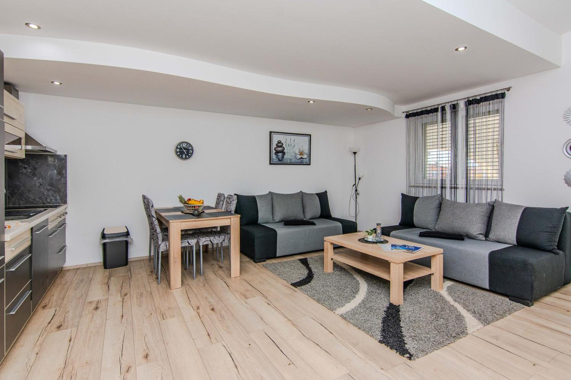 Apartmani Sanja ヴィル エクステリア 写真